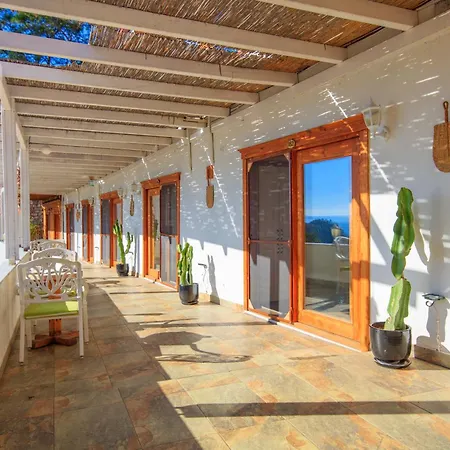 Manzara Non Alcoholic Family Hotel 3*